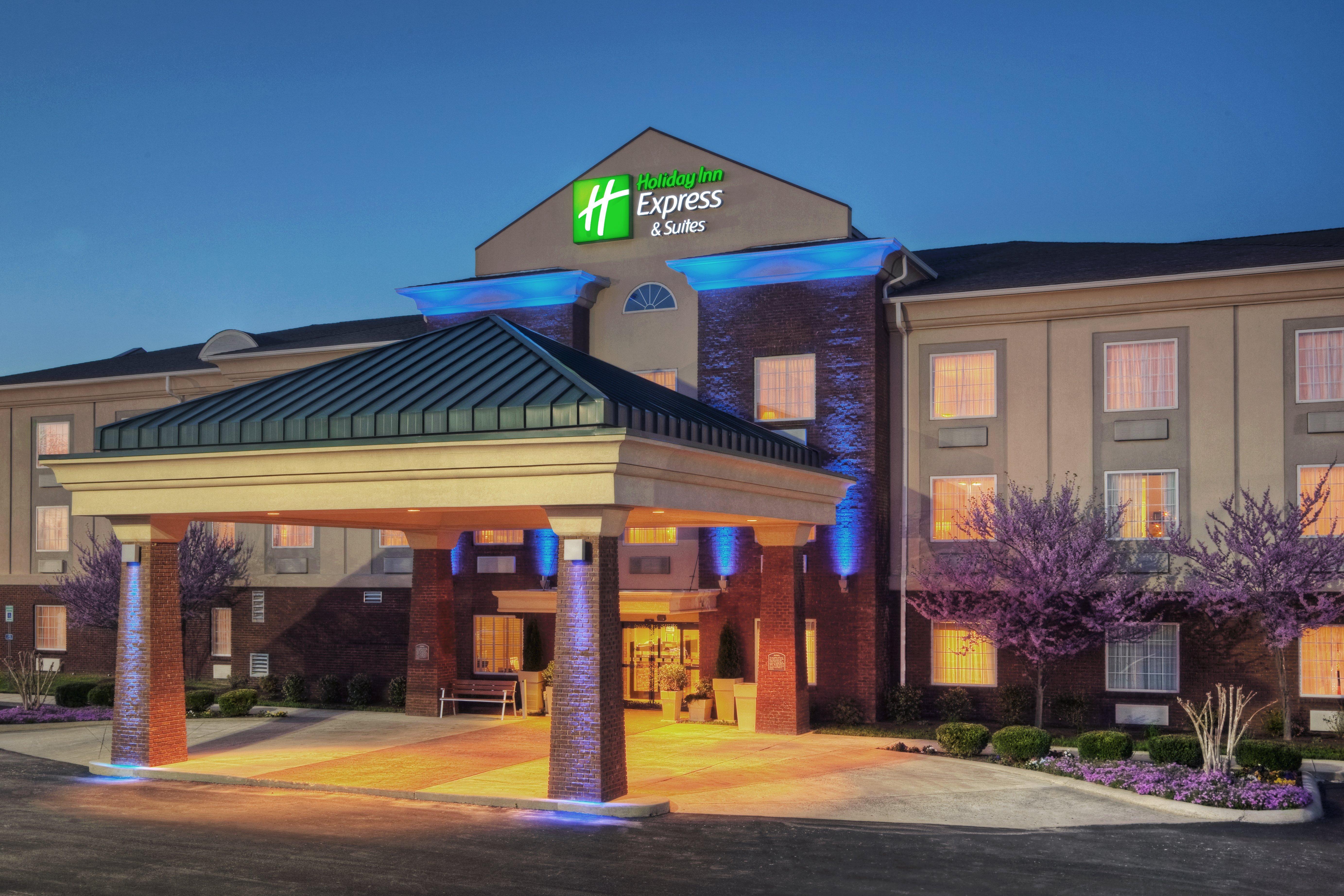Holiday Inn Express Hotel & Suites Manchester Conference Center By Ihg Ngoại thất bức ảnh