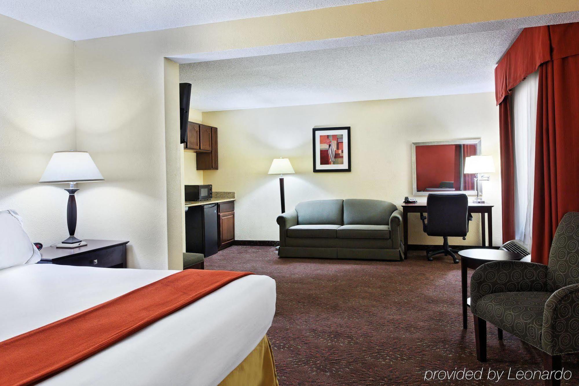 Holiday Inn Express Hotel & Suites Manchester Conference Center By Ihg Ngoại thất bức ảnh