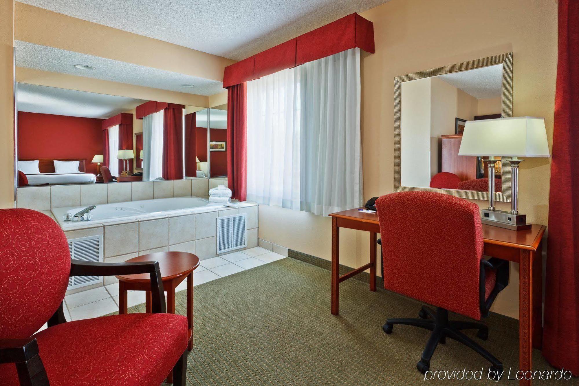 Holiday Inn Express Hotel & Suites Manchester Conference Center By Ihg Phòng bức ảnh