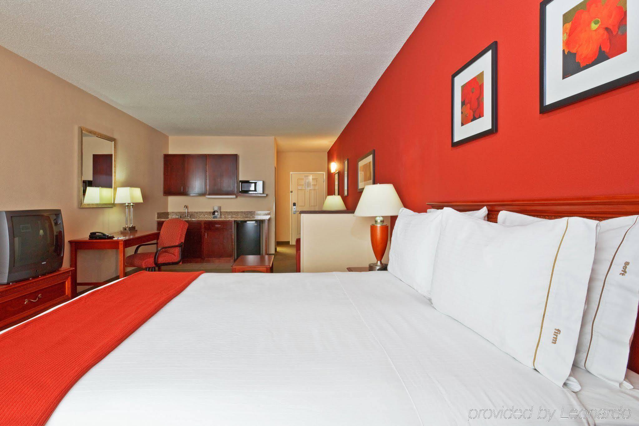 Holiday Inn Express Hotel & Suites Manchester Conference Center By Ihg Ngoại thất bức ảnh